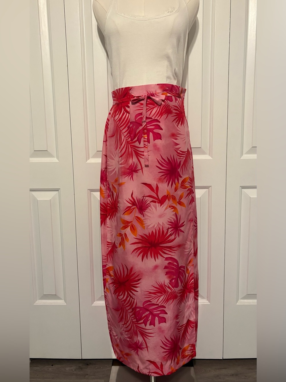 WORTHINGTON 100% Silk Pink Tropical Floral Maxi Wrap Skirt